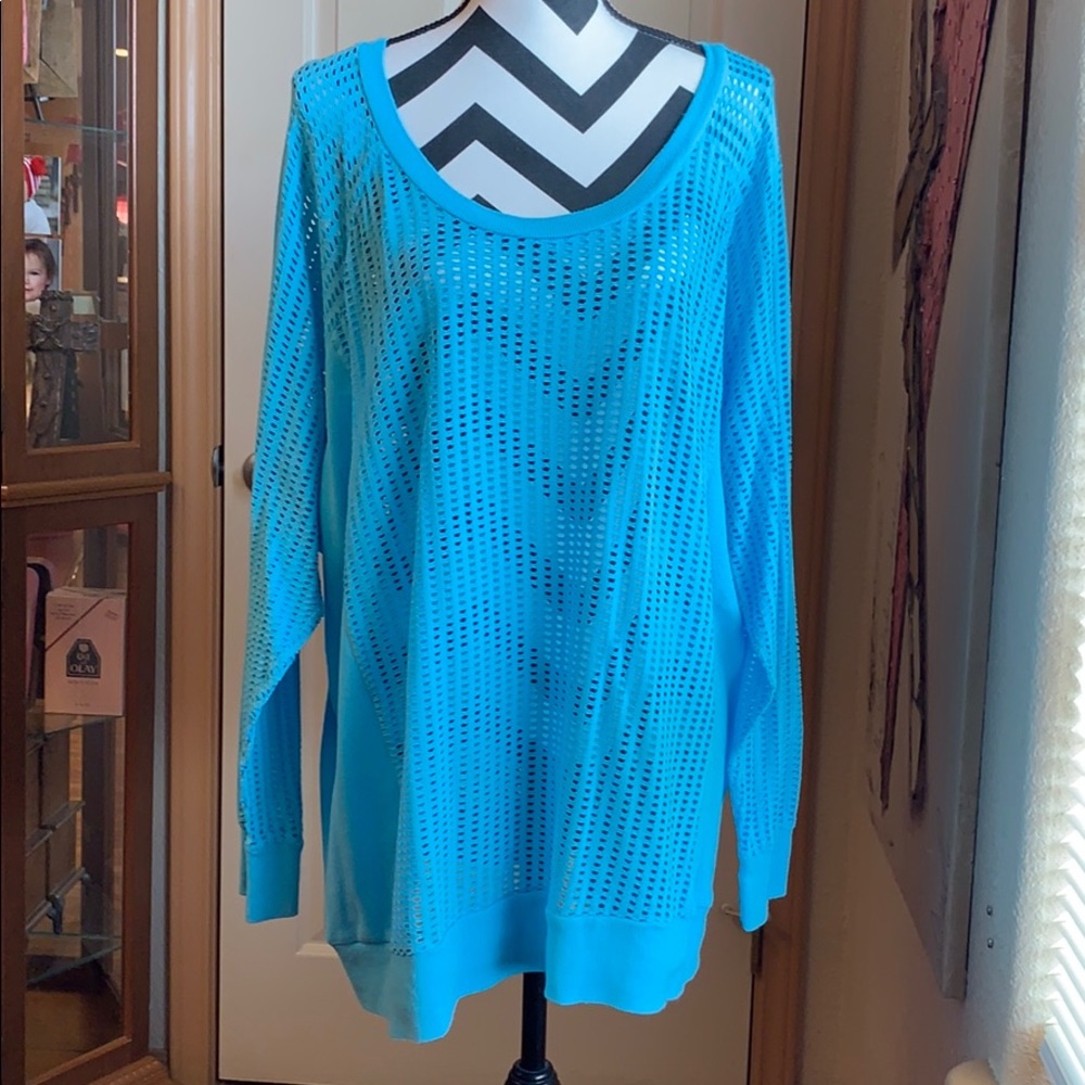 Ladies mesh top.